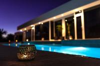 Bazén v ubytování Villa Odyssey with private heated pool in Playa Blanca nebo v jeho okolí