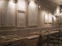Reštaurácia alebo iné gastronomické zariadenie v ubytovaní Hotel Kompas