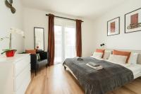Posteľ alebo postele v izbe v ubytovaní Brand New Modern Apartment-2 rooms-balcony-garage