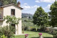 Vonkajšia záhrada v ubytovaní VILLA SAN PIETRO