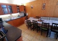 Kuchyň nebo kuchyňský kout v ubytování Holiday Home Kvitek