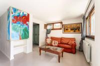 A seating area at Villa Villacolle
