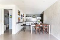 A kitchen or kitchenette at Villa Villacolle