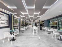 Reštaurácia alebo iné gastronomické zariadenie v ubytovaní Mercure Rhodes Alexia Hotel & Spa