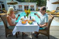 Jídlo v hotelu nebo okolí