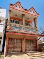 close - Housity