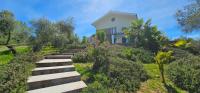 Ogród w obiekcie El Toro Blanco Luxury Villa in Andalucia