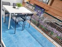 Balkón alebo terasa v ubytovaní APARTAMENTO con TERRAZA VISTAS AL MAR