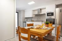 Kuchyň nebo kuchyňský kout v ubytování Villa CANTALITA, Muro Beach, Alcudia