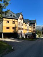 Nespecifikovaný výhled na hory nebo výhled na hory při pohledu z apartmánu