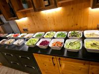 Hrana v oz. blizu hotela