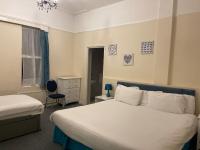 The Dolphin Hotelにあるベッド