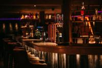 Loungen eller baren på Cave Hotel & Golf Resort