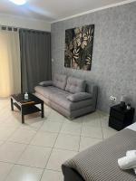 Posedenie v ubytovaní AVR Airport Deluxe Suites 4 AIRPORT FREE SHUTLE