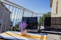 Balkón alebo terasa v ubytovaní Sea View Apartment Lighthouse With 170Mbps WiFi And Sunny Balcony