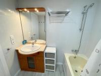 Kúpeľňa v ubytovaní Apartamentos Tierra de Irta 3000