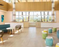 Ein Sitzbereich in der Unterkunft Holiday Inn Club Vacations Myrtle Beach Oceanfront