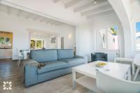 Posezení v ubytování Villa Vista Mar by Abahana Villas