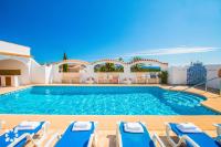 Bazén v ubytování Villa Vista Mar by Abahana Villas nebo v jeho okolí