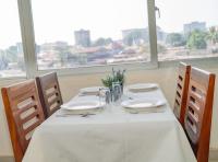 Restaurace v ubytování Hotel Azur Conakry