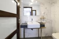 Kúpeľňa v ubytovaní Nival Luxury Suites