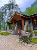 Naturlandskabet i nærheden af lejlighedshotellet