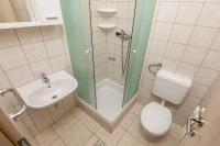 Koupelna v ubytování Two-Bedroom Apartment in Kraljevica I