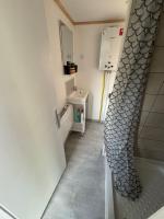 Bathroom sa Mobil-home camping 4 &eacute;toiles N35