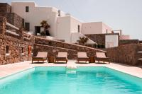 Bazén v ubytování Senses Luxury Suites & Villas nebo v jeho okolí