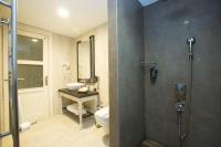 Koupelna v ubytování Dedeminn Marina Hotel