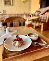 Jídlo v hotelu nebo okolí