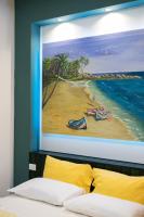 Posteľ alebo postele v izbe v ubytovaní PalerMonAmour Art Gallery Suite