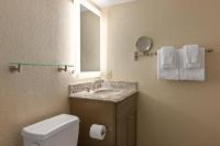 Ein Badezimmer in der Unterkunft Club Wyndham Westwinds