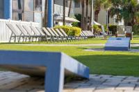 Ein Garten an der Unterkunft Club Wyndham Westwinds