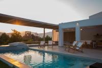 Bazén v ubytovaní Aristotelia Gi - Premium Luxury Villas with Private Pools alebo v jeho blízkosti