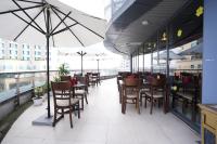 Balkón nebo terasa v ubytování Legend Westlake Hotel