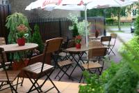 Vonkajšia záhrada v ubytovaní Hotel Korona