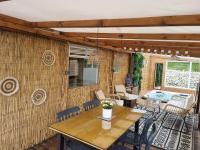 Część wypoczynkowa w obiekcie 2 chambres à 15 mn de la mer en pleine nature Jacuzzi dispo du 01 avril au 15 octobre