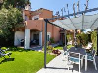 Vonkajšia záhrada v ubytovaní Holiday Home Villa Verdi 11 by Interhome