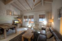 Telewizja i/lub zestaw kina domowego w obiekcie Kaprun Mountain Resort by Kaprun Rentals