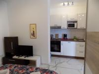 Kuchyňa alebo kuchynka v ubytovaní Apartment Leporiz