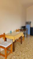 Kuchyňa alebo kuchynka v ubytovaní Filippos Apartments "Room 6" No kitchen