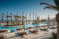 Bazén v ubytovaní Stella Blue Seaside Resort alebo v jeho blízkosti