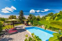 Bazén v ubytovaní Villa Cati Ferienhaus mit beheiztem Pool alebo v jeho blízkosti