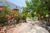 Vonkajšia záhrada v ubytovaní Villa California by Abahana Villas