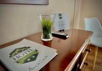 Certifikát, hodnocení, plakát nebo jiný dokument vystavený v ubytování Hotel La Rivera