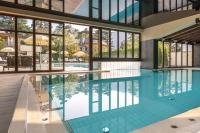 Bazén v ubytovaní Hotel Mignon Meran Park & Spa alebo v jeho blízkosti
