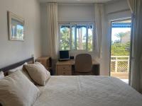 Postel nebo postele na pokoji v ubytování Luxury apartments Alamos beach Torremolinos - Costa Lago