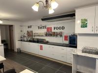 Η κουζίνα ή μικρή κουζίνα στο Allan Cunningham Motel