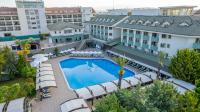 Bazén v ubytování Side Breeze Hotel nebo v jeho okolí